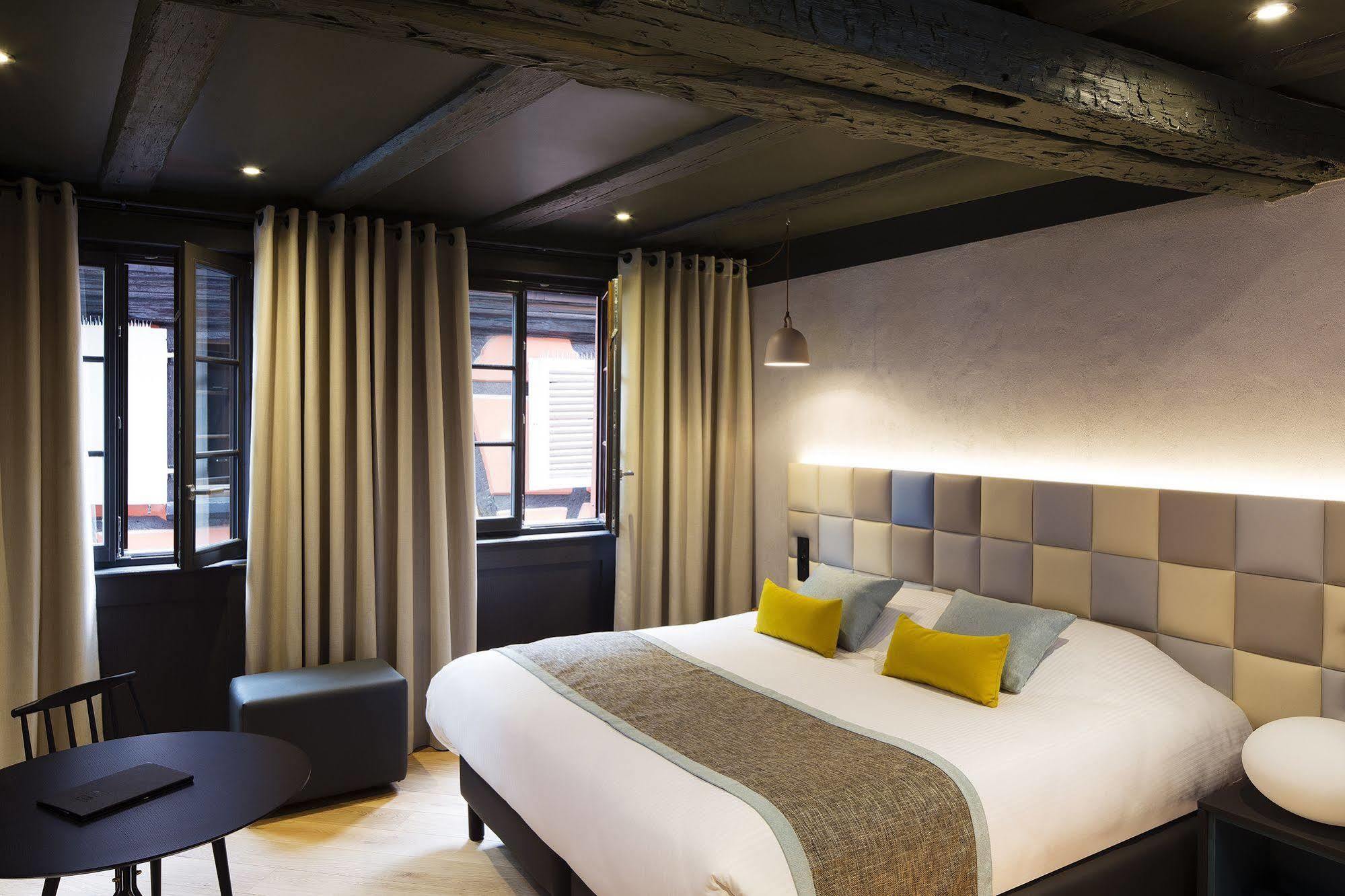 Hotel Le Colombier Suites Кольмар Экстерьер фото